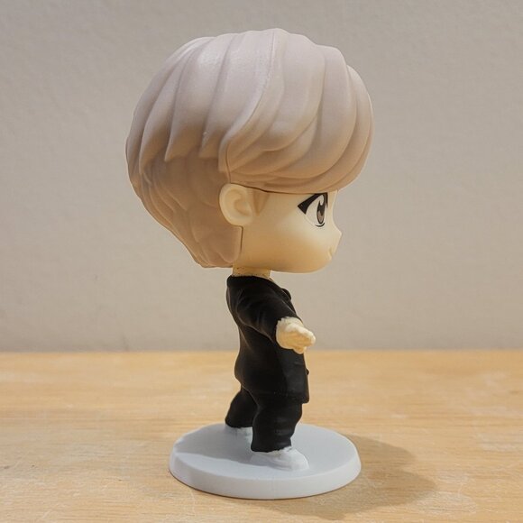 BTS Boys Jung Kook Tiny Tan 2025 McDonalds Happy Meal Toy Limited Edition - Picture 5 of 7